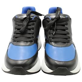 Alexander Mcqueen-Alexander McQueen Oversized Runner Sneakers in Blue and Black Calfskin Leather -Blue