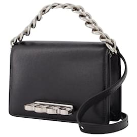 Alexander Mcqueen-Sac Four Ring Mini in Black Leather-Black