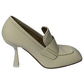 Sportmax Mules Chopin en Cuir Verni Crème Blanc Écru