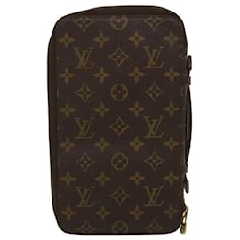 Louis Vuitton-LOUIS VUITTON Monogram Poche Escapade Travel Case M60113 Auth LV 29611-Autre