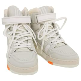 Louis Vuitton-LOUIS VUITTON Trainer sneakers Leather High cut White 1a5a0D LV Auth ak173a-White