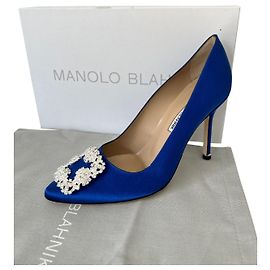 Escarpins Manolo Blahnik Hangisi en satin bleu Bleu