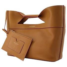 Alexander Mcqueen-The Bow Small Bag in Brown Leather-Brown
