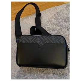 Fendi-Fendi camera bag new-Black