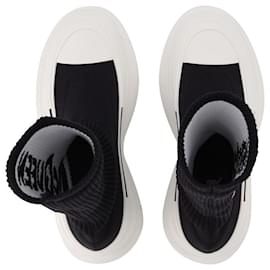 Alexander Mcqueen-Tread Slick Sneakers aus schwarzem und weißem Stoff-Mehrfarben