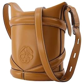 Alexander Mcqueen-The Curve Small Bag in Brown Leather-Beige