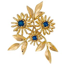 Broche Boucheron "Fleurs" en or rose et saphirs. Autre