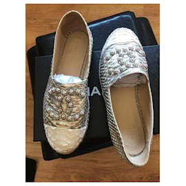 Chanel-Espadrilles-Silvery