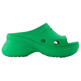 Balenciaga-Crocs Pool 3033 Gras Green Flat Shoes-Green