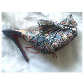 Christian Louboutin Moniquissima  120 Multicolore
