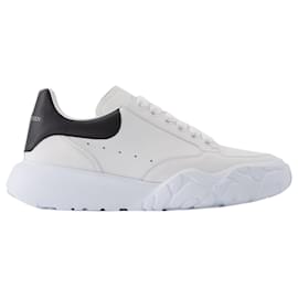 Alexander Mcqueen-Larry  Sneaker in White Leather-White