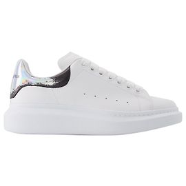 Alexander Mcqueen Sneaker Oversize in Pelle Bianca Bianco