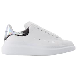 Alexander Mcqueen Tênis oversized em couro branco Branco