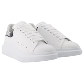 Alexander Mcqueen-Tênis oversized em couro branco-Branco