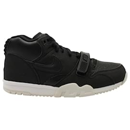 Nike-Nike Air Trainer 1 Mid High Senakers in Black Leather-Black