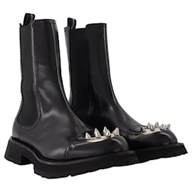 Alexander Mcqueen-Ankle Boots With Studs in Black Leather-Black