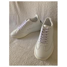Stella Mc Cartney-White vegan leather Loop sneakers-White