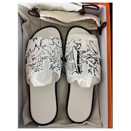 Hermès-Izmir sandals-White