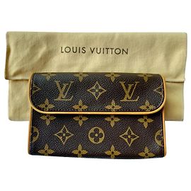 Louis Vuitton Pochette Florentine Marrone Marrone