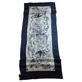 MAX MARA  brand new pure silk stole. White Dark blue
