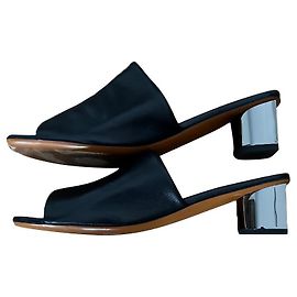 Robert Clergerie Lea Black Leather Mules Black