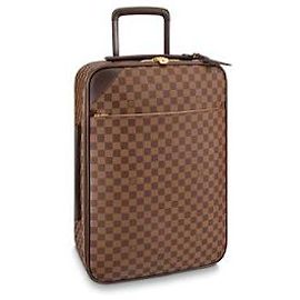 Louis Vuitton LV Pegase légère 55cm Marron