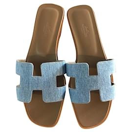 Hermès-Des sandales-Bleu