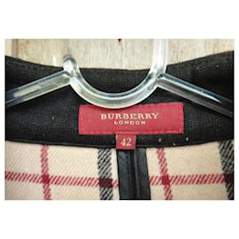 Burberry-Tamanho da jaqueta Burberry 42-Preto