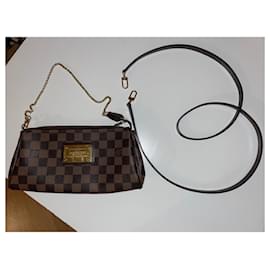 Louis Vuitton-Sacos de embreagem-Marrom