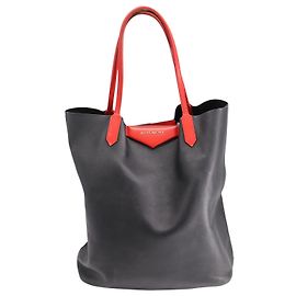 Givenchy Antigona Tragetasche mit roten Griffen aus schwarzem Leder Schwarz