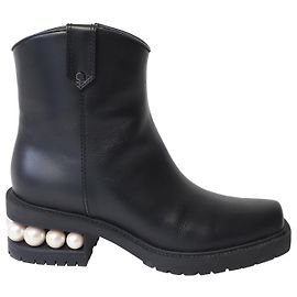 Nicholas Kirkwood Ankle Boot com aplicação de pérolas em couro preto Preto
