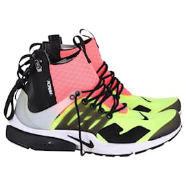 Nike-Nike Air Presto x Acronym Sneaker aus Neopren in Weiß/Schwarz in heißem Lava-Volt-Andere,Python drucken