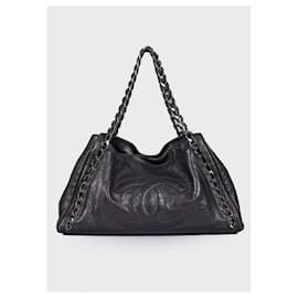 Chanel-Modern Chain Tote Caviar East West-Black