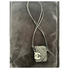 Chanel Borsa a tracolla in pelle nera Nero