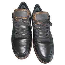 Tênis Louis Vuitton Marrom Preto Couro e Tecido Marrom Preto
