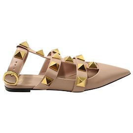 Valentino Garavani Sapatilhas Roman Stud em couro de bezerro Nude Couro Carne