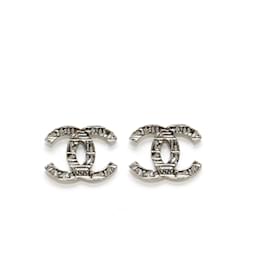 Chanel-19A SILVER EGYPTIAN STUDS-Silvery