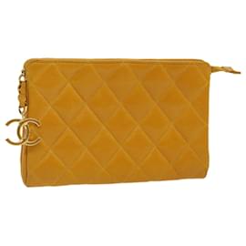 Chanel-CHANEL Matelasse Pouch Leather Yellow CC Auth 29950a-Yellow