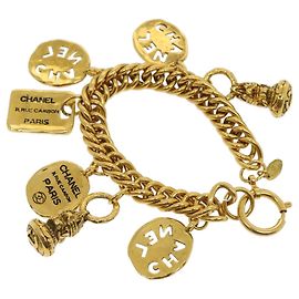 CHANEL Bracciale metallo Oro CC Auth ar7066 D'oro