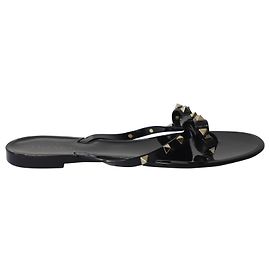 Valentino Garavani Chinelos Rockstud Bow em Borracha Preta Preto