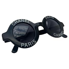 Chanel-Collector-Black,White