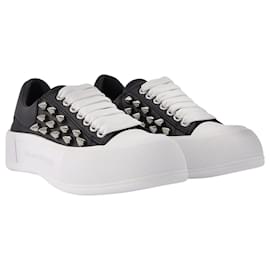 Alexander Mcqueen-Oversize Sneakers in Black & Silver Leather-Multiple colors