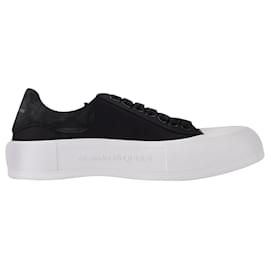 Alexander Mcqueen-Oversized Sneakers - Alexander Mcqueen -  Black/White - Leather-Black