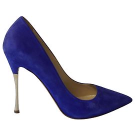 Nicholas Kirkwood Pointed Toe Pumps in Blue Suede Blue