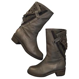 Botas Haider Ackermann de couro cinza Cinza
