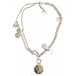 Chanel-Collar y medallas de oro-Gold hardware