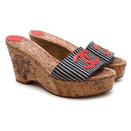 Chanel Sandales compensées CC en toile rayée bleue corail Marron Beige