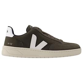 Veja-V-12 Sneakers in Multicolour Leather-Multiple colors