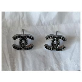 Chanel Boucles d'oreilles CC Noir