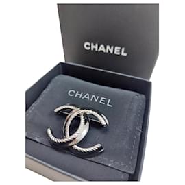 Chanel-Chanel Brosche CC-Metallisch